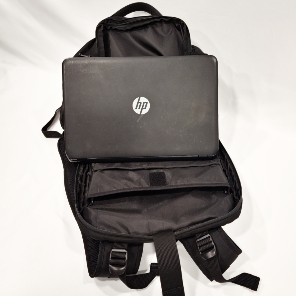 Roy G Laptop Compartment
